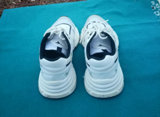 Zapatillas Axel grises y blancas