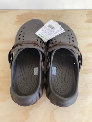 Crocs Echo Clog Marrones Talla 42-43