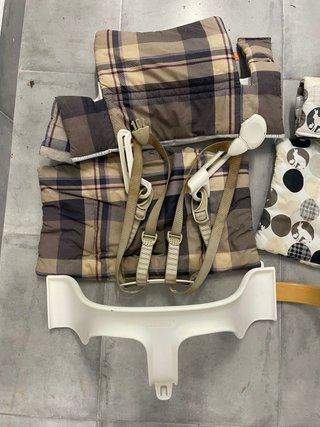 Stokke Tripp Trapp Baby Set + 2 cojines + respaldo