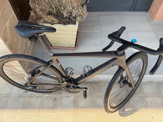 Bicicleta de carretera Megamo Raise SLR 2026