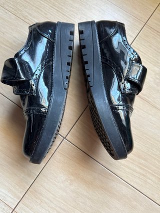 Zapatos Ben Sherman charol talla 37