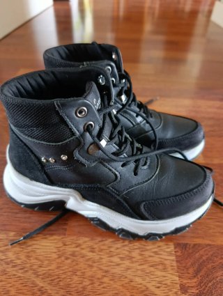 Botines tipo sneskers con plataforma
