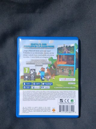 Minecraft: PlayStation Vita Edition per la console