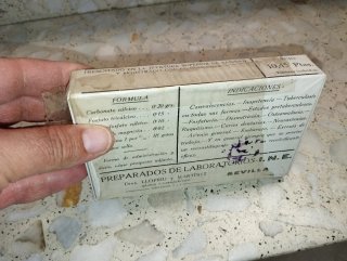 Caja de farmacia Tricalcil sevilla para colección