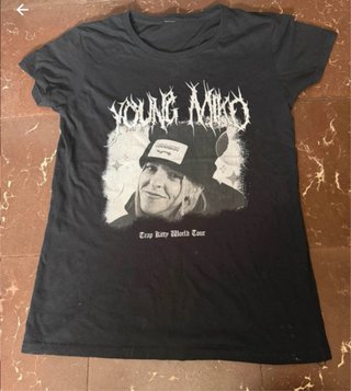 Camiseta Young Miko Trap Kitty World Tour