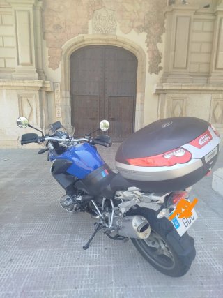 BMW R 1200 GS Adventure con extras de origen
