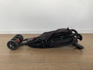 Silleta Maclaren Techno Arc Negra