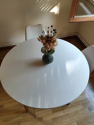 Conjunto comedor mesa y 4 sillas