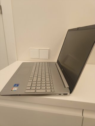 ORDENADOR HP 15S-FQ4XXX I7-1195G7 8GB RAM