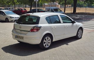 Opel Astra 2009