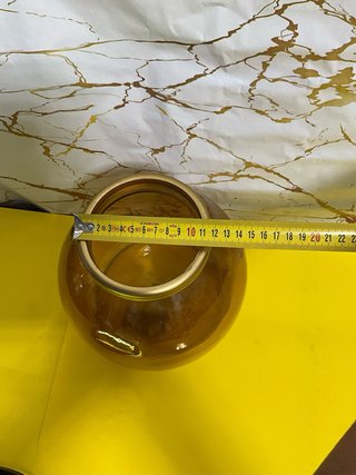 Jarrón de Vidrio Marrón con Aro Dorado