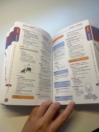 First Time Ingles: Diccionario bilingue Espanol...