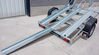 NUEVO: Remolque portamotos plegable y basculante