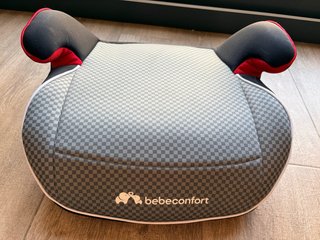 Alzador coche Bebeconfort con Isofix