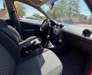 130.000KM FORD FIESTA 1.4 GASOLINA  – ETIQUETA B