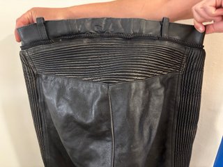 Pantalón de cuero ( no polipiel) para moto