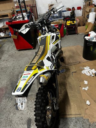 Moto Enduro Husqvarna 300 2t