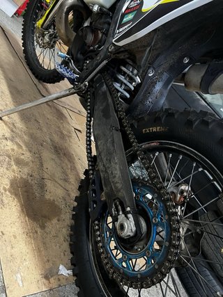 Moto Enduro Husqvarna 300 2t
