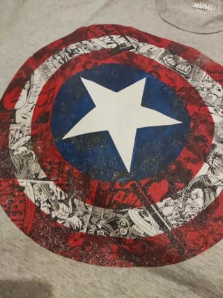 Camisetas de Marvel Cap. America y Gatos personaje