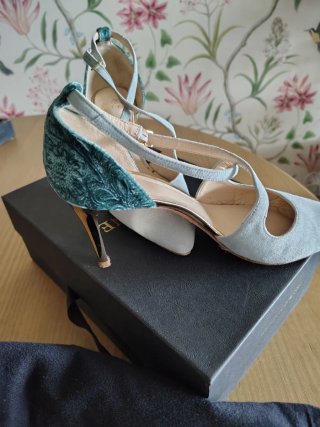 JUST ENE, zapatos fiesta o ceremonia. Talla 39