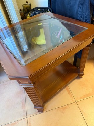 Mesa de salón madera y cristal