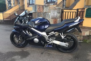Honda CBR 600F Sportbike Azul Oscuro