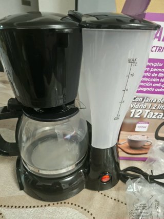 Cafetera Eléctrica 12 Tazas 900W