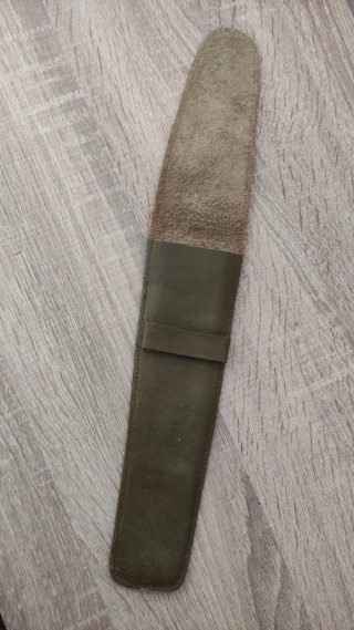 Funda piel con solapa para abanico