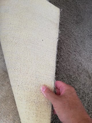 Moqueta / Alfombra grisacea