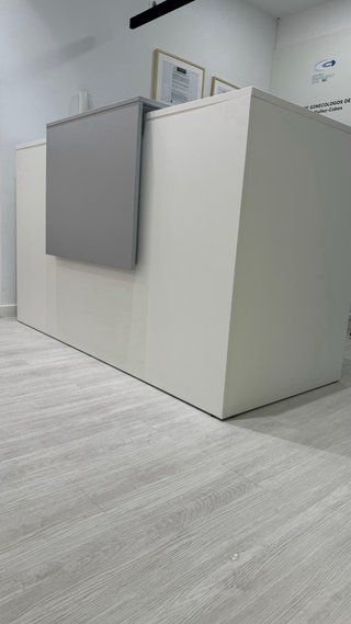Mueble mostrador recepción