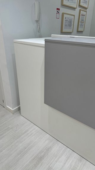 Mueble mostrador recepción