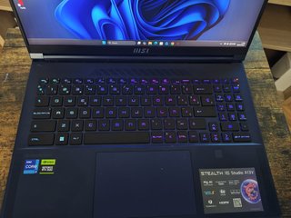 MSI Stealth 16 Studio A13V