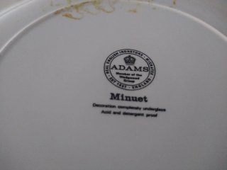 Plato antiguo Adams