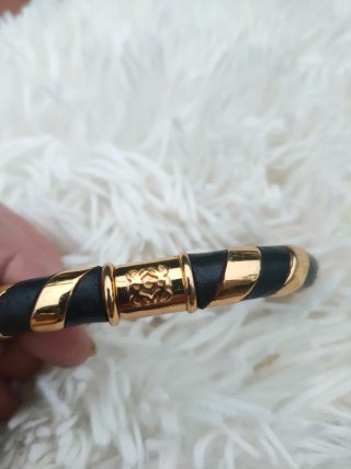 Pulsera Loewe dorado y Negro