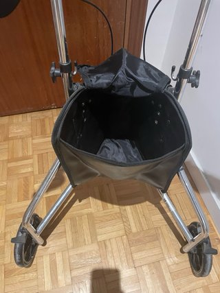 Andador 3 ruedas plegable con bolsa