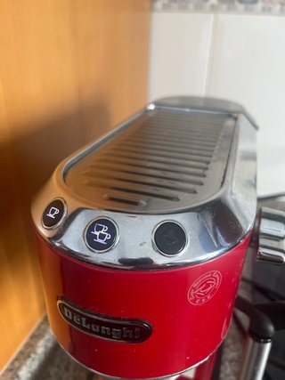 Cafetera DeLonghi Roja