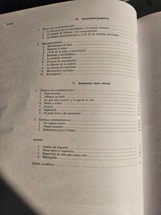El Piano - Denis Levailant