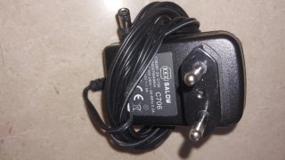 Adaptador Corriente SALOM C706 12V 1A