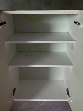 Mueble de baño blanco