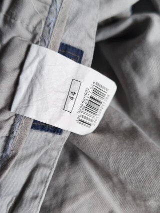 Pantalones cargo grises