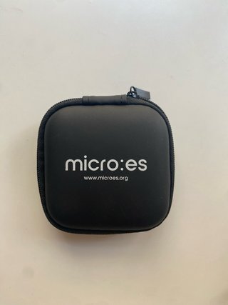 Pack de Tarjeta micro:bit con accesorios y manual