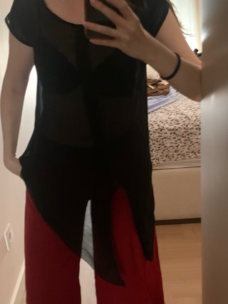 Blusa negra transparente