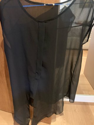 Blusa negra transparente