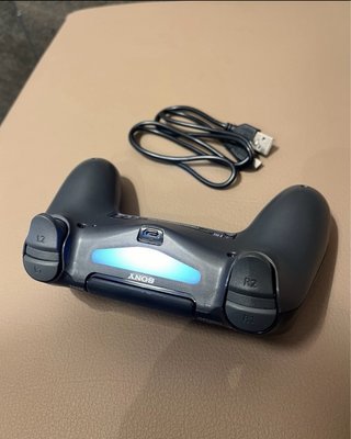 Controller PS4 DualShock 4 in ottime condizioni