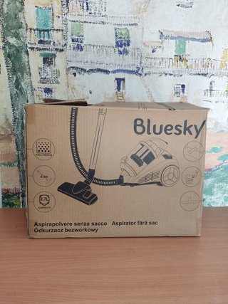 Aspiradora Bluesky Blanca