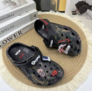 Crocs Stranger Things
