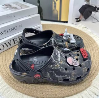 Crocs Stranger Things