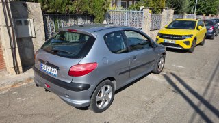 Peugeot 206 2002