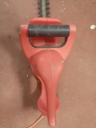 Cortasetos Eléctrico Champion CM402
