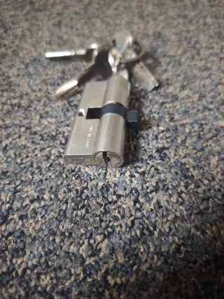 Bombín TESA Seguridad + 5 Llaves